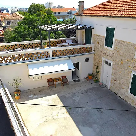 Karuzz 2 Apartman Zadar